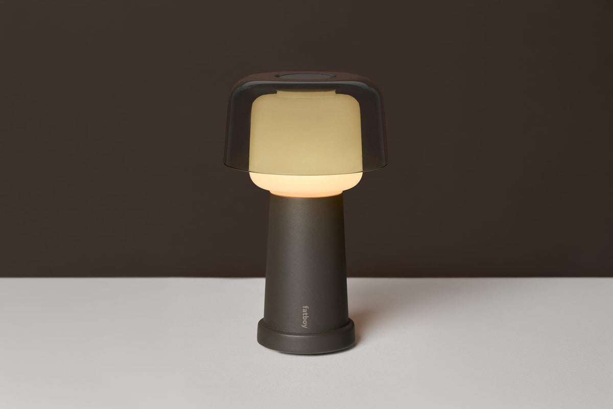 Lampe de table sans fil en métal marron 27,5cm Revolve - Fatboy — vue 2