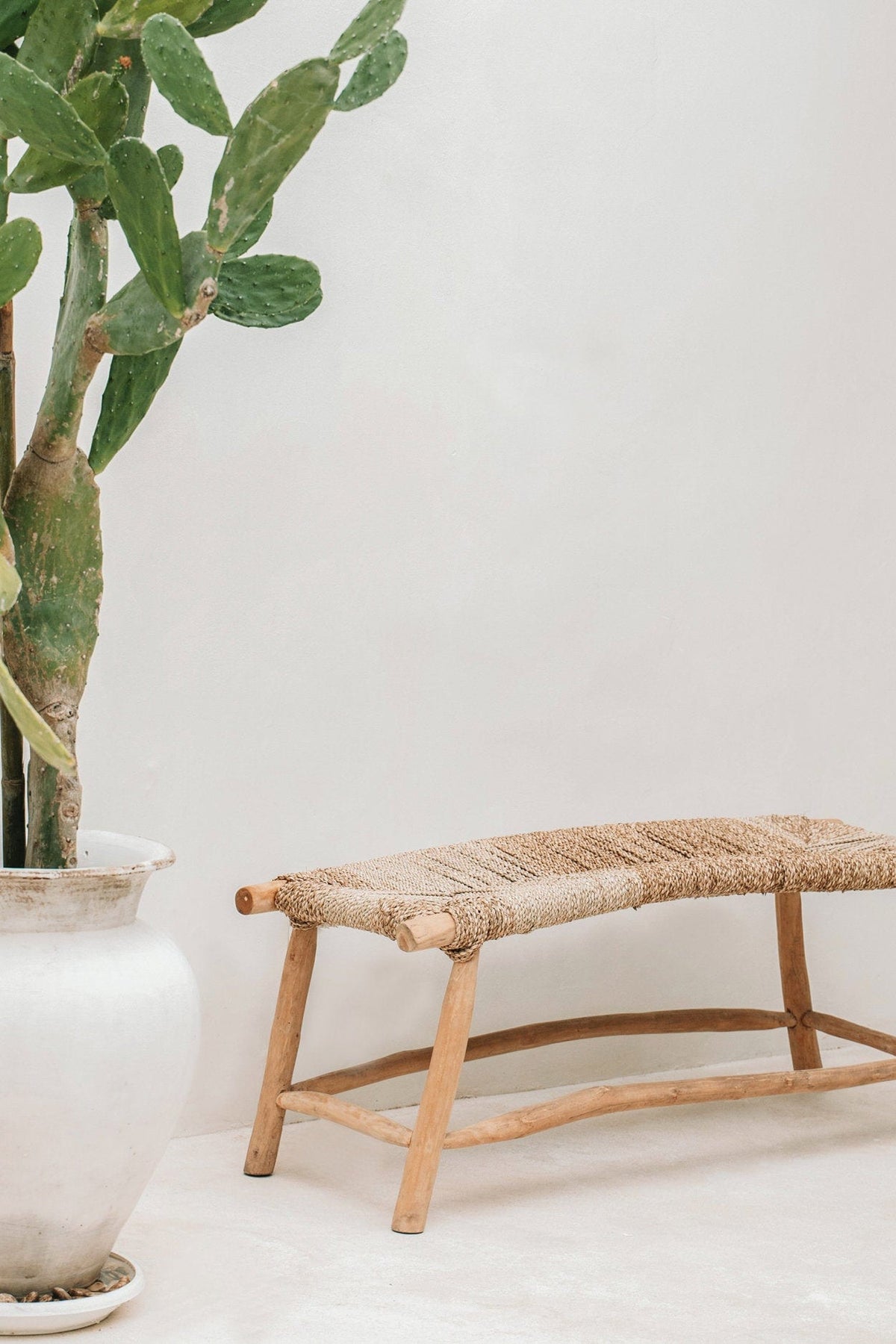 Banc en teck massif et jonc de mer naturel 110x40x45cm Porto - Bazar Bizar — vue 4