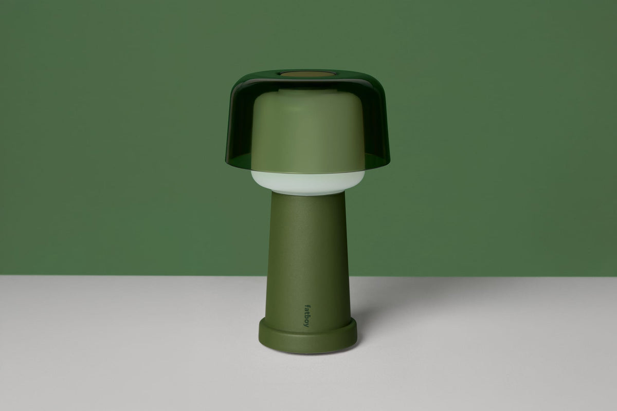 Lampe de table sans fil en métal vert 27,5cm Revolve - Fatboy — vue 4