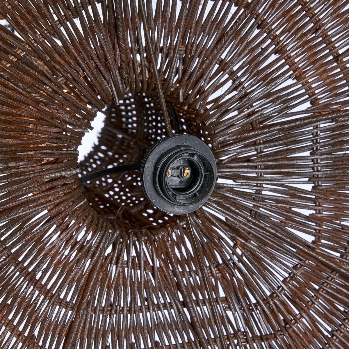 Suspension ronde en rotin tressé marron foncé 100cm Dome - Bazar Bizar — vue 2