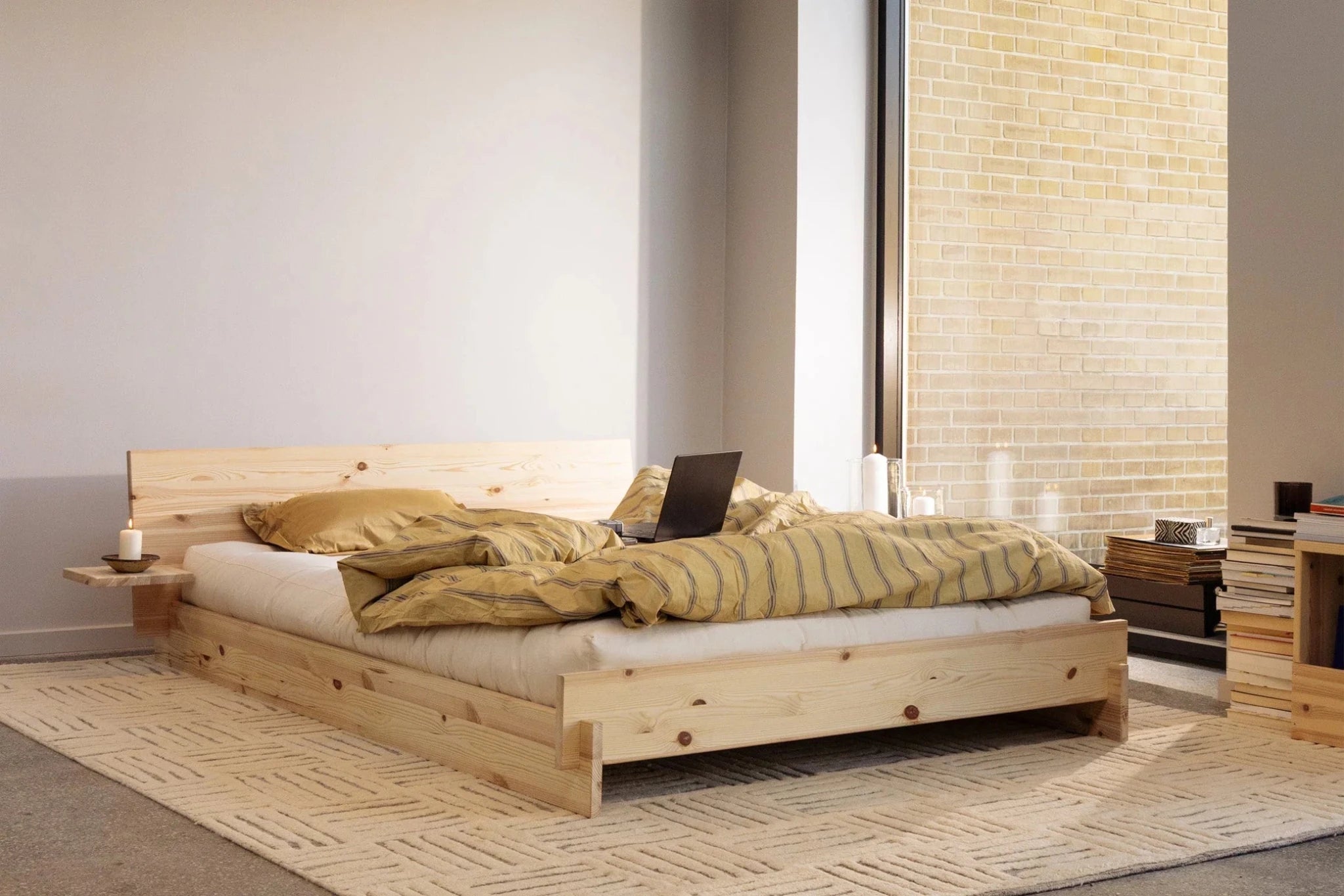Sommier en en pin massif brut 160X200cm Latch - Karup - The Cool Republic