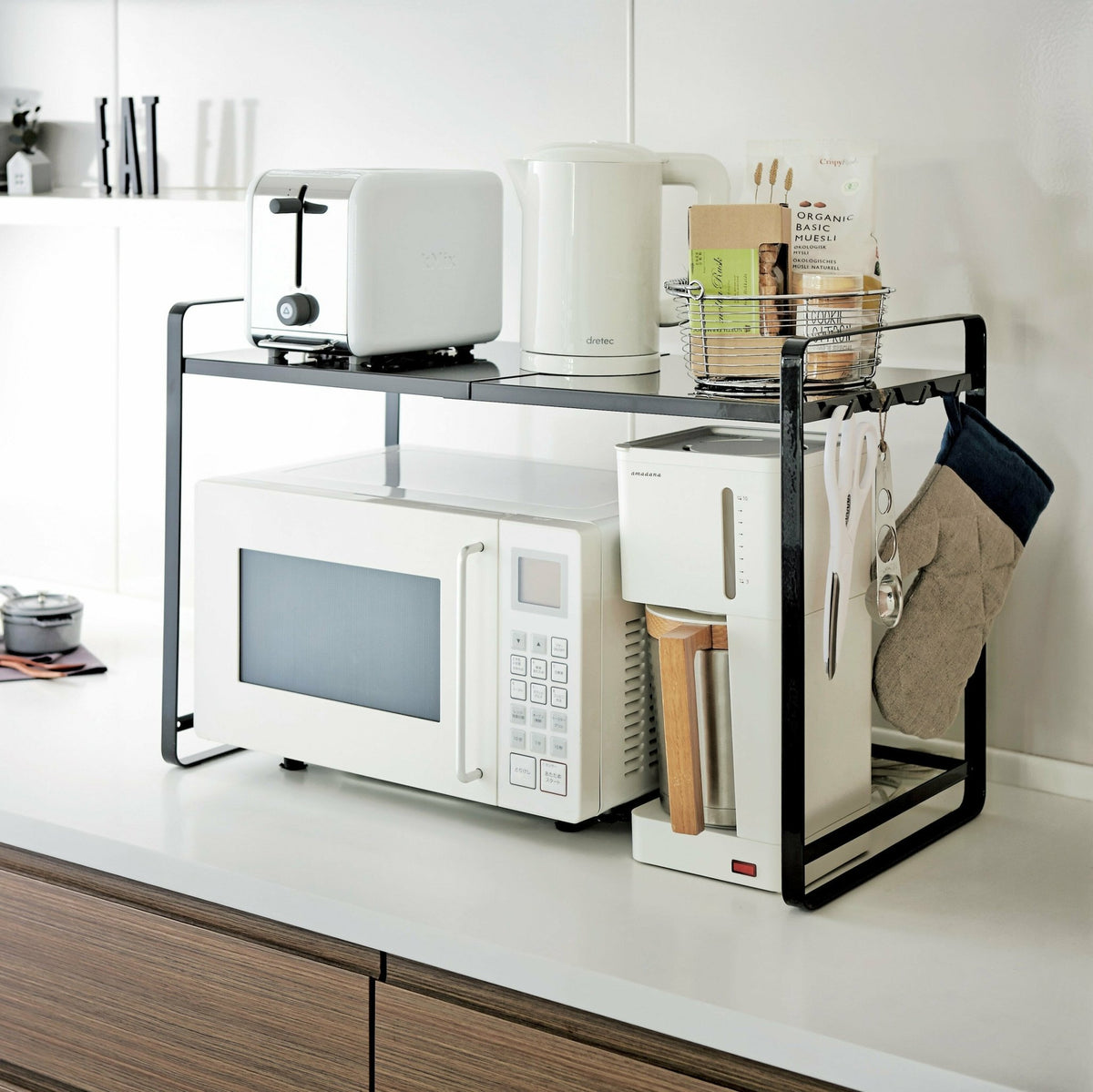 Support de cuisine extensible en acier noir Tower - Yamazaki - The Cool Republic