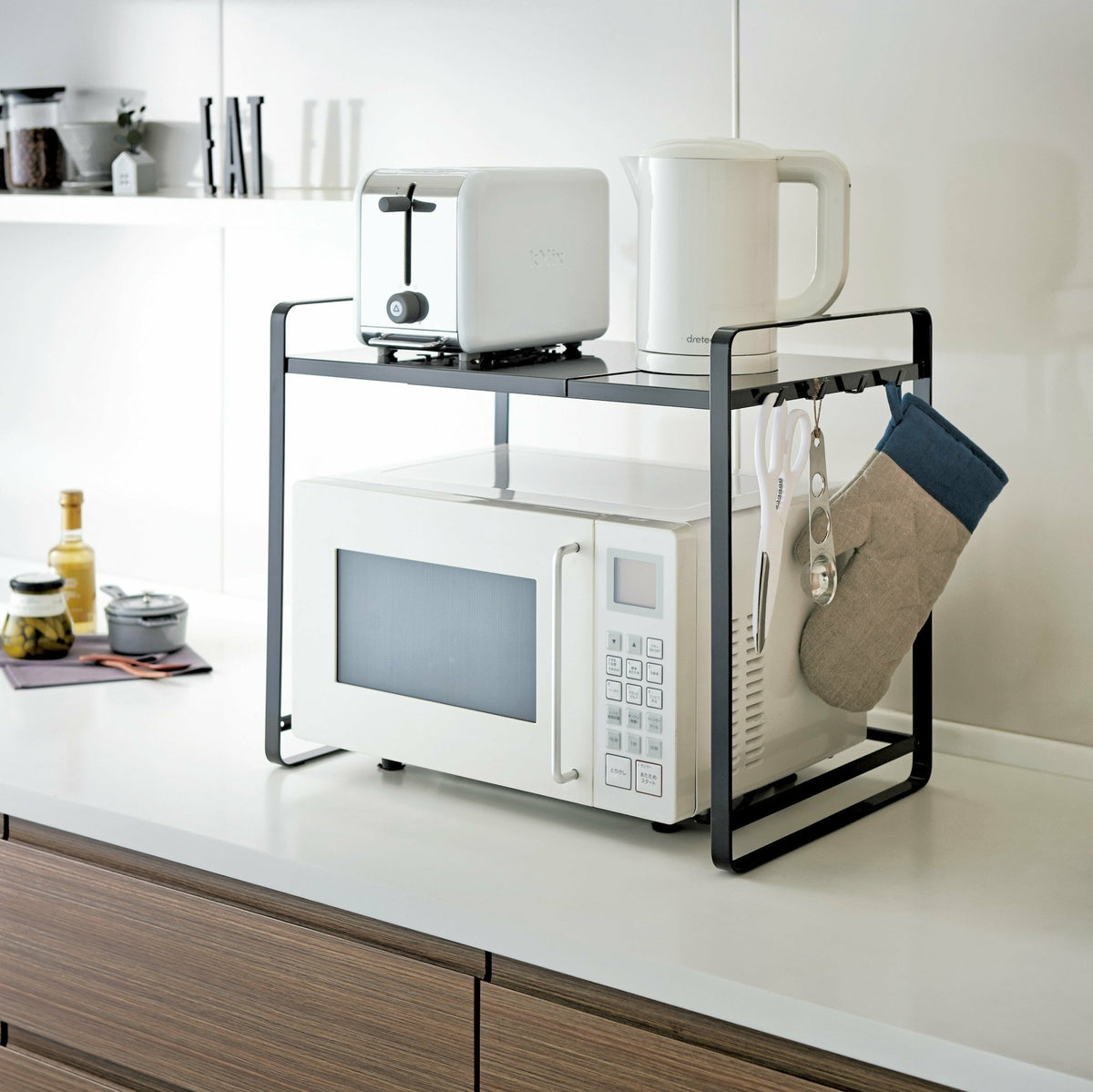 Support de cuisine extensible en acier noir Tower - Yamazaki - The Cool Republic