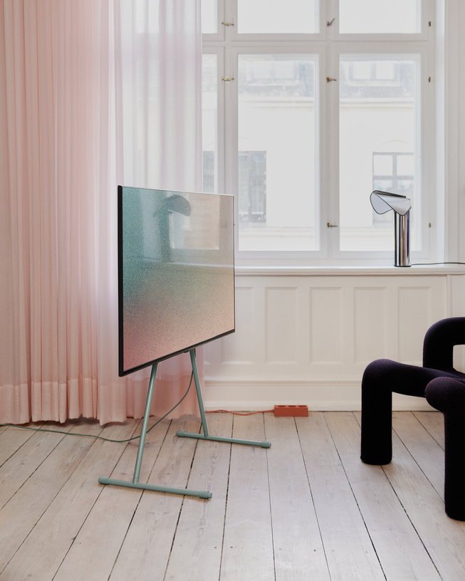 Support pour tv en métal gris 45x102cm Viva - Pedestal - The Cool Republic