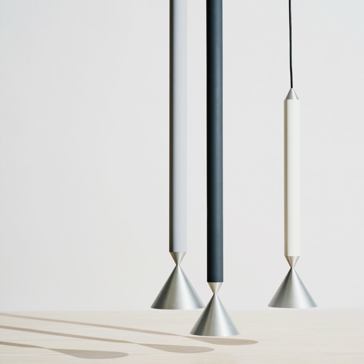 Suspension aluminium poli blanc Apollo 39 - Pholc - The Cool Republic