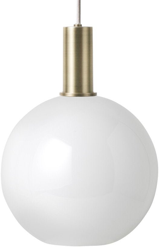 Suspension blanche 23 cm socket low doré Opal Collect - Ferm Living - The Cool Republic