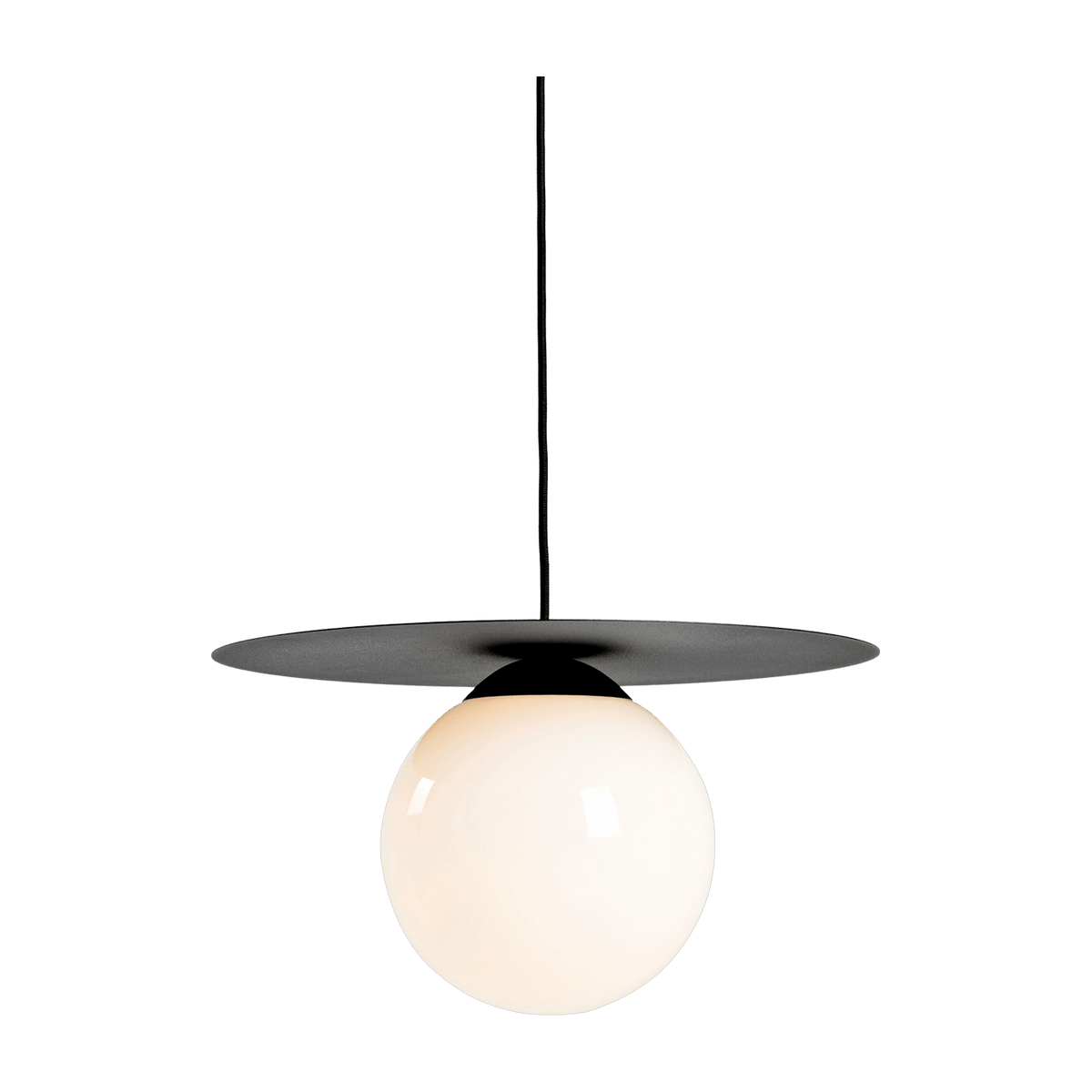 Suspension blanche 30 cm Skiva Ball - Custom Form - The Cool Republic