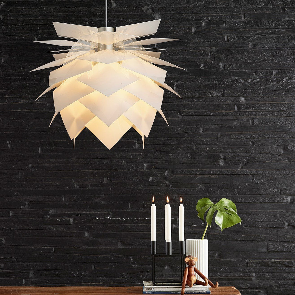 Suspension blanche 45 cm PineApple - Dyberg Larsen - The Cool Republic