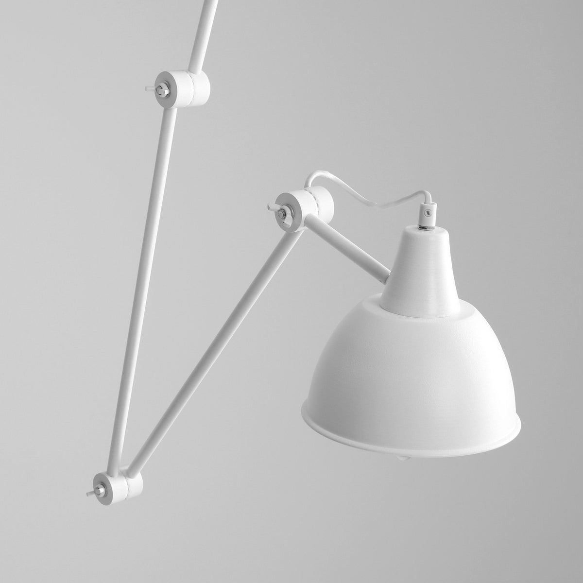 Suspension blanche Coben - Custom Form - The Cool Republic