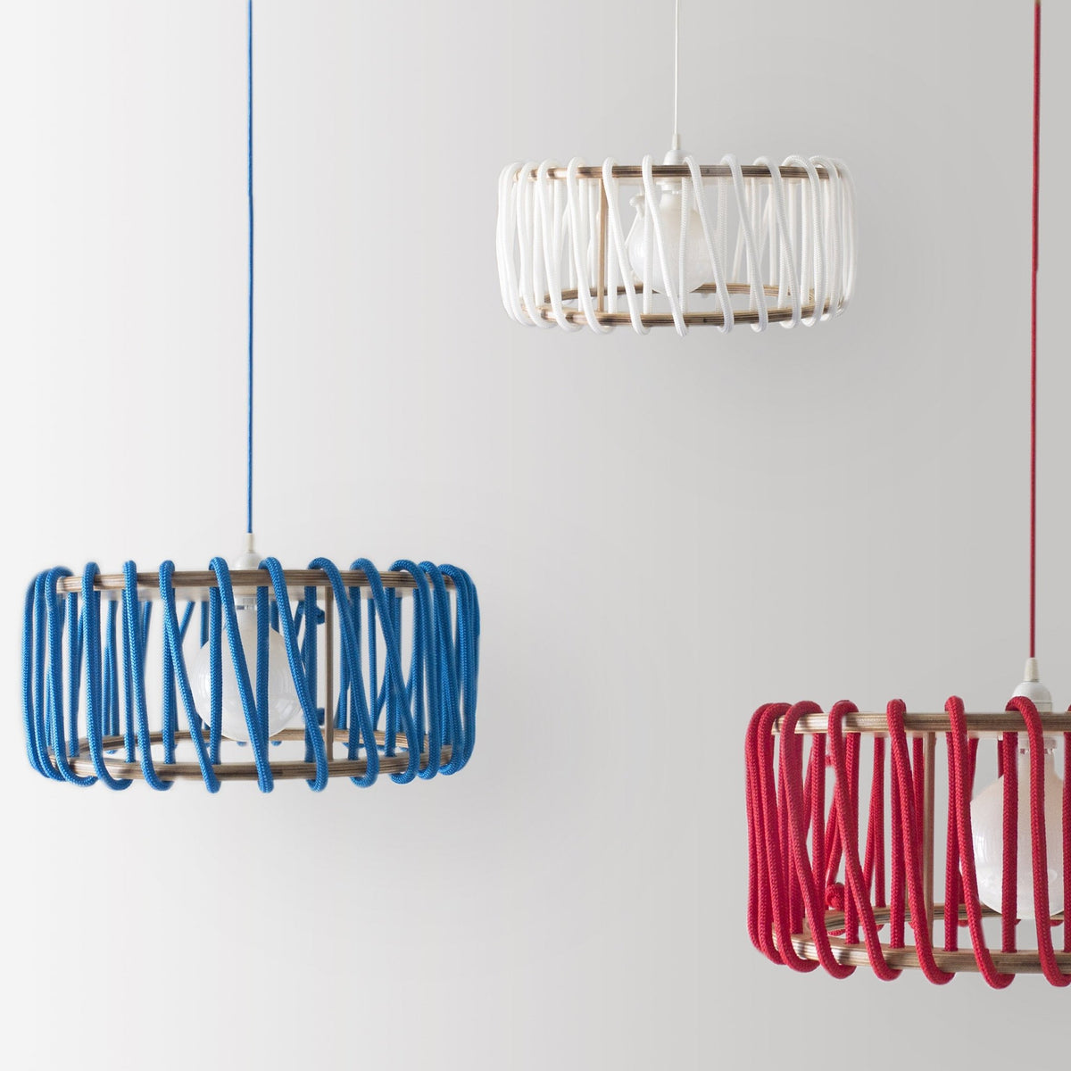 Suspension blanche S Macaron - EMKO - The Cool Republic