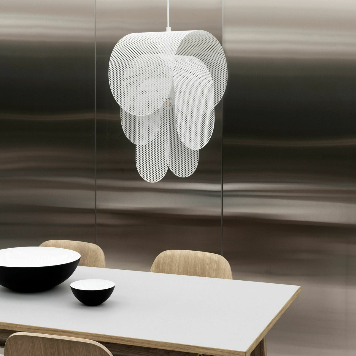 Suspension blanche Superpose blanc - Normann Copenhagen - The Cool Republic
