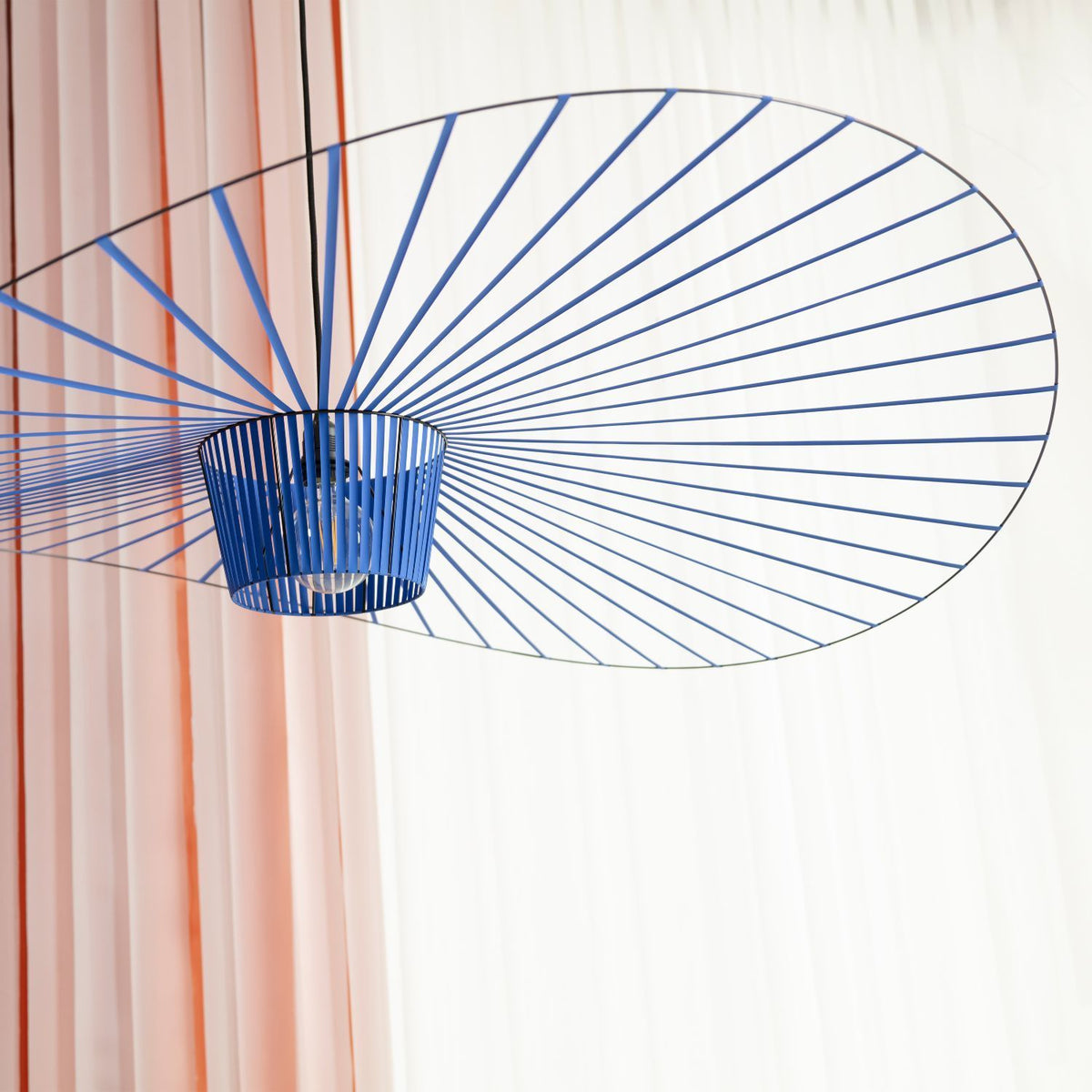 Suspension bleu cobalt 200 cm Vertigo - Petite Friture - The Cool Republic