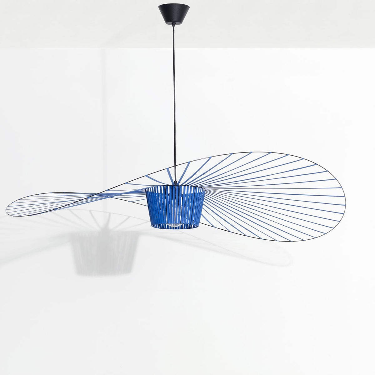 Suspension bleu cobalt 200 cm Vertigo - Petite Friture - The Cool Republic