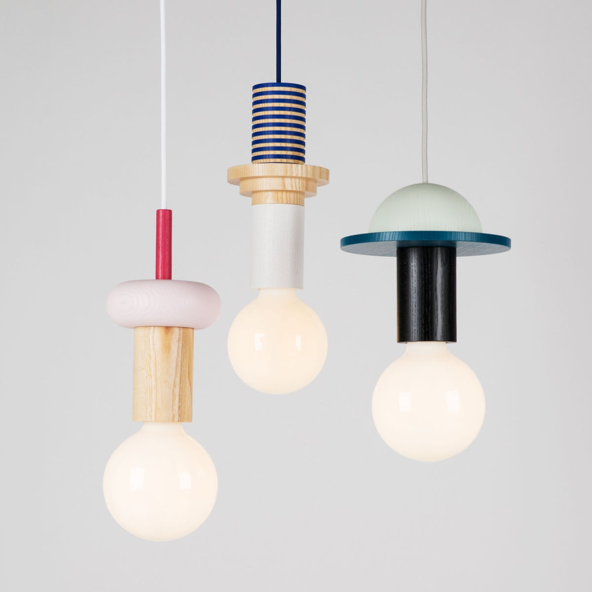 Suspension bleu Junit Column - Schneid Studio - The Cool Republic