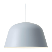 Suspension bleue claire D40 cm Ambit - Muuto - The Cool Republic