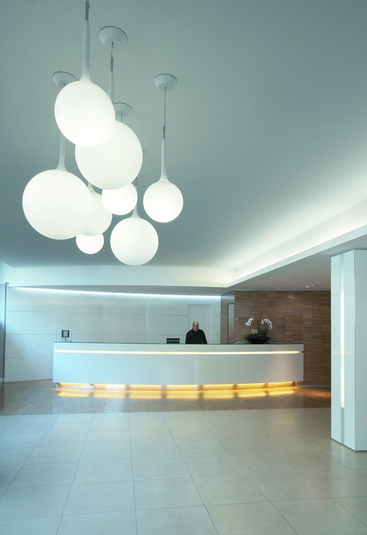 Ball suspension 42cm Castore - Artemide - The Cool Republic
