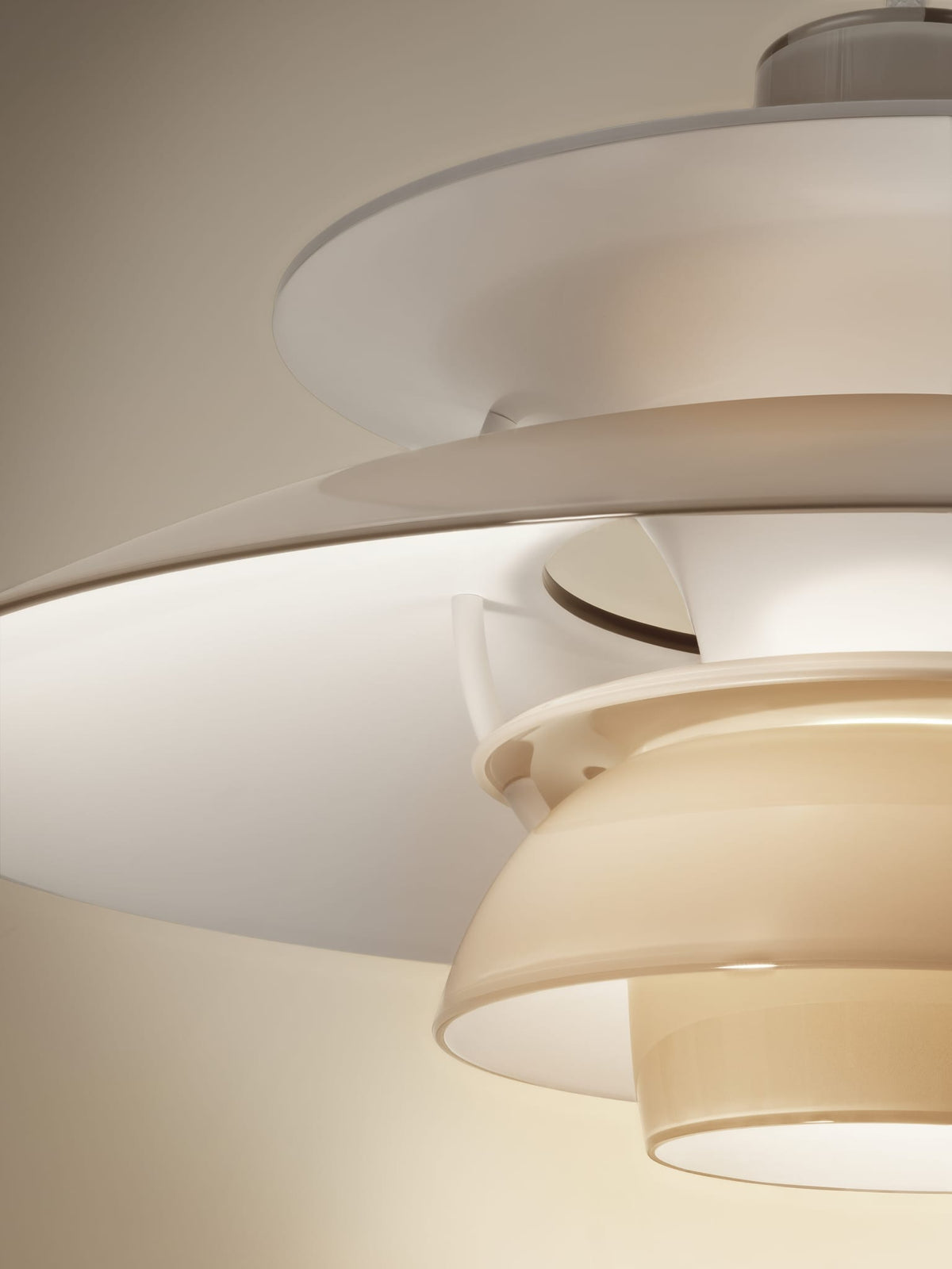 Suspension design en acrylique opalin beige 32cm Ph 5 320 - Louis Poulsen — vue 11