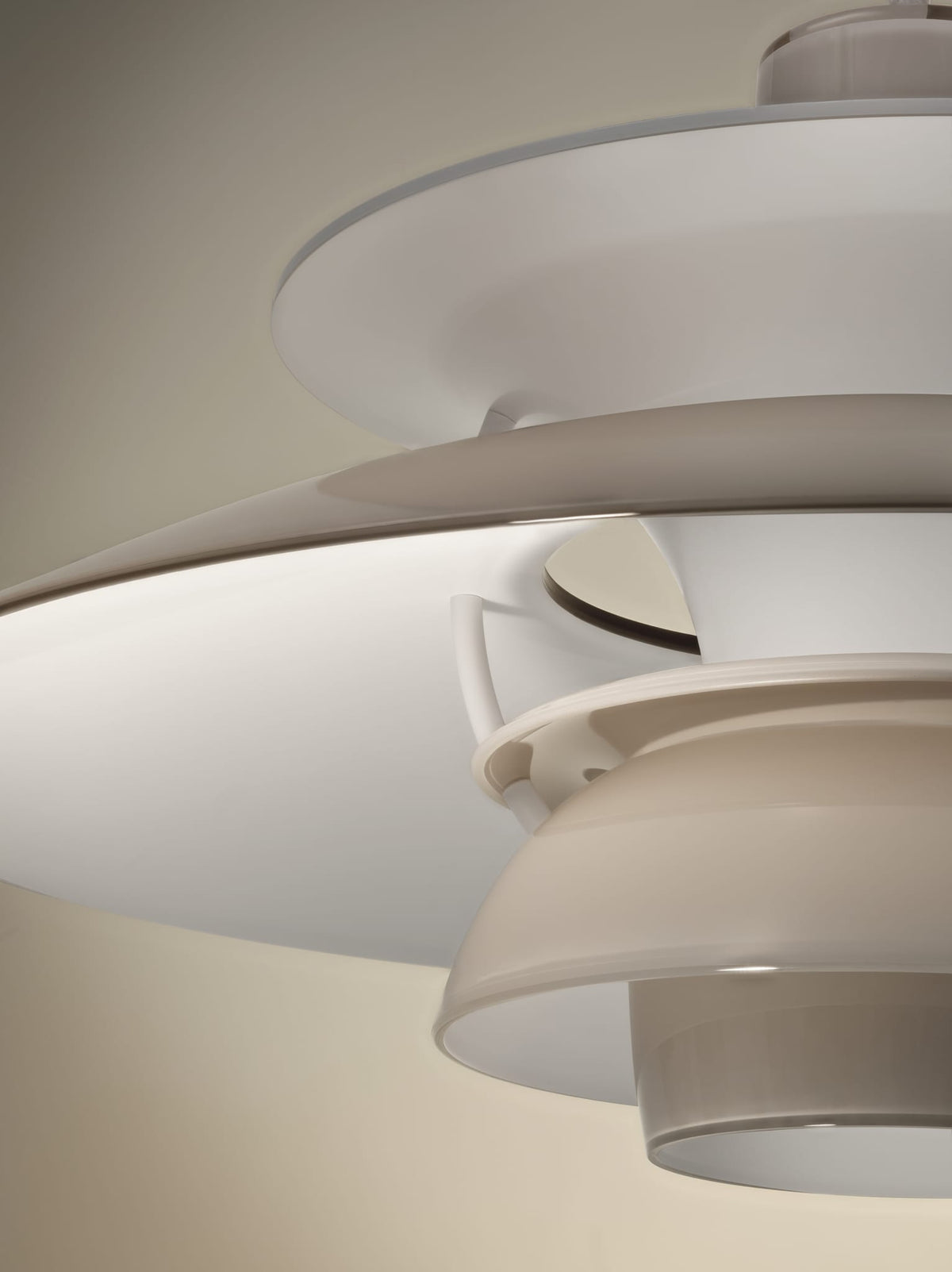 Suspension design en acrylique opalin beige 32cm Ph 5 320 - Louis Poulsen — vue 12