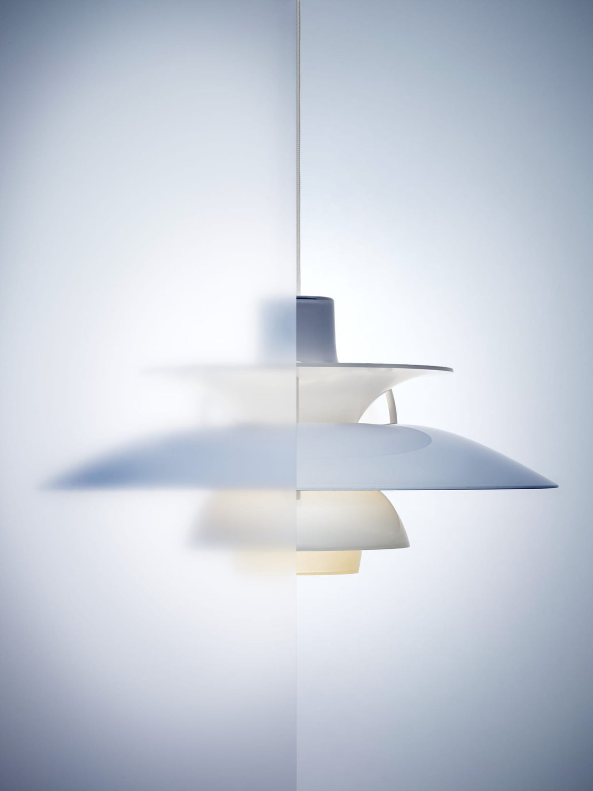 Suspension design en acrylique opalin bleu clair 32cm Ph 5 320 - Louis Poulsen — vue 8