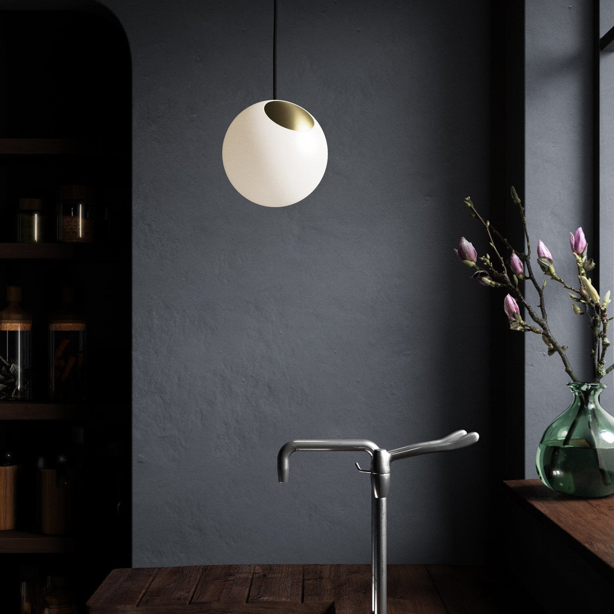 Suspension détail doré câble beige Bright Spot - Nordic Tales - The Cool Republic