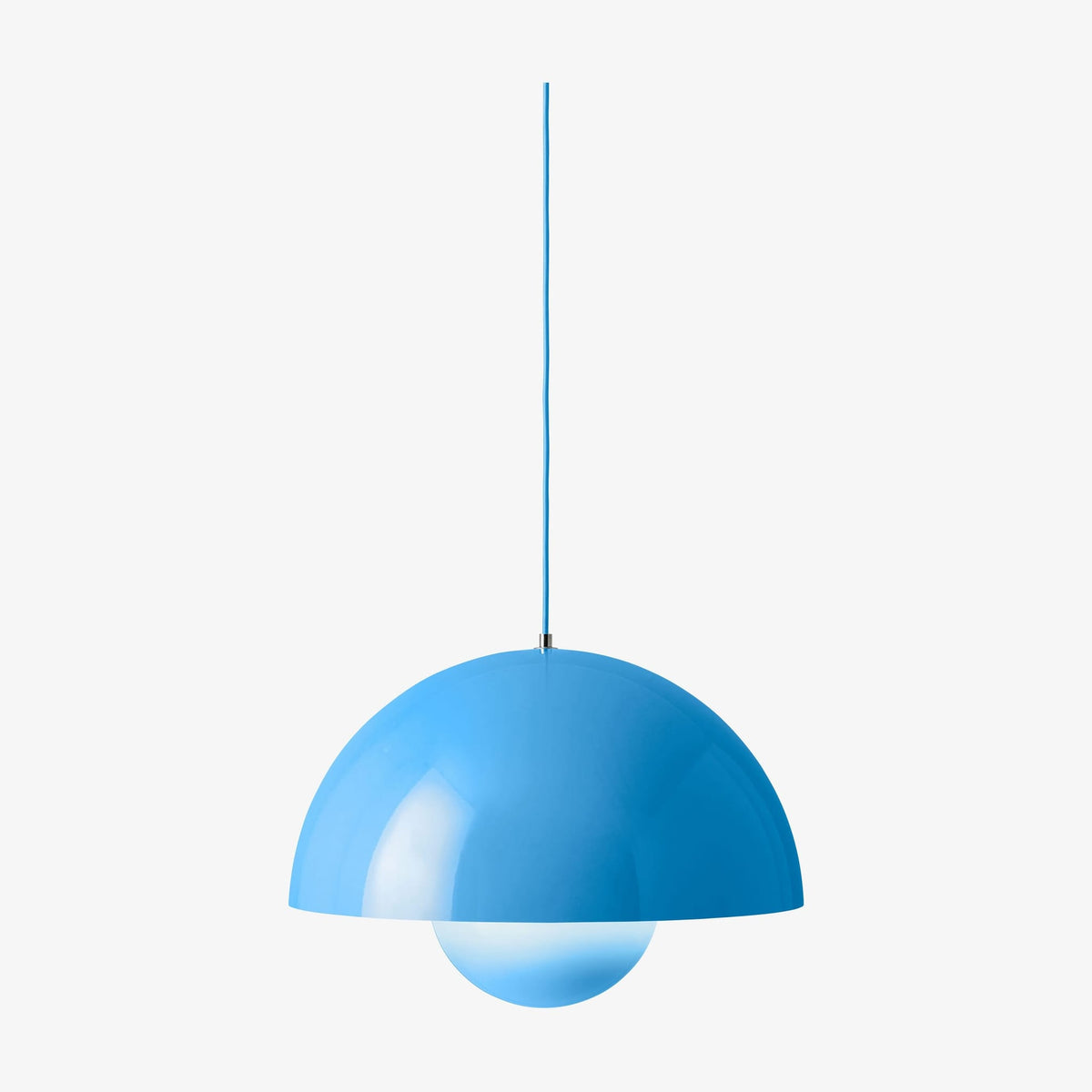 Suspension en acier peint bleu ciel 50cm Flowerpot VP2 - &tradition - The Cool Republic