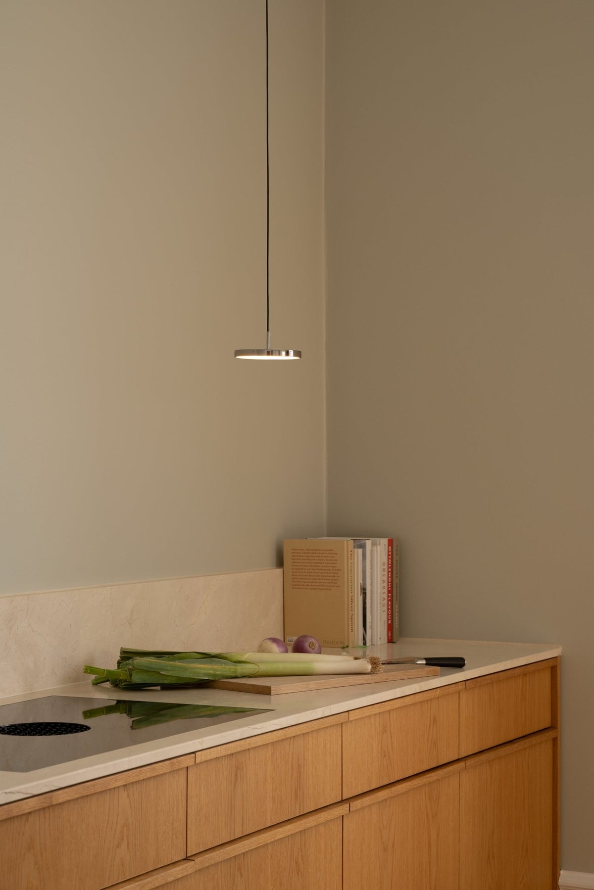 Suspension en acier poli 15x5,7cm Asteria micro - Umage - The Cool Republic