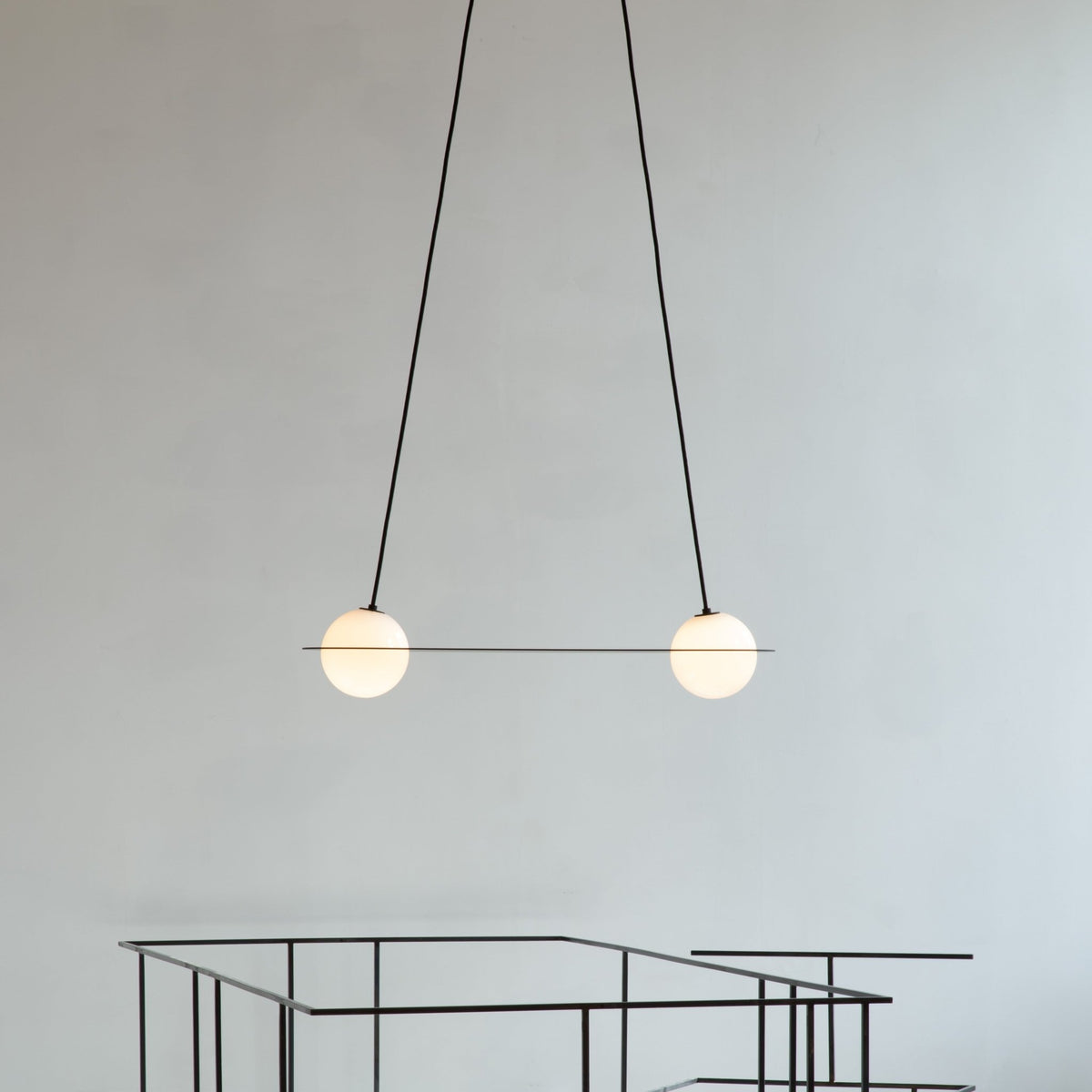 Suspension en aluminium bordeaux Laurent n°3 - Lambert & Fils - The Cool Republic