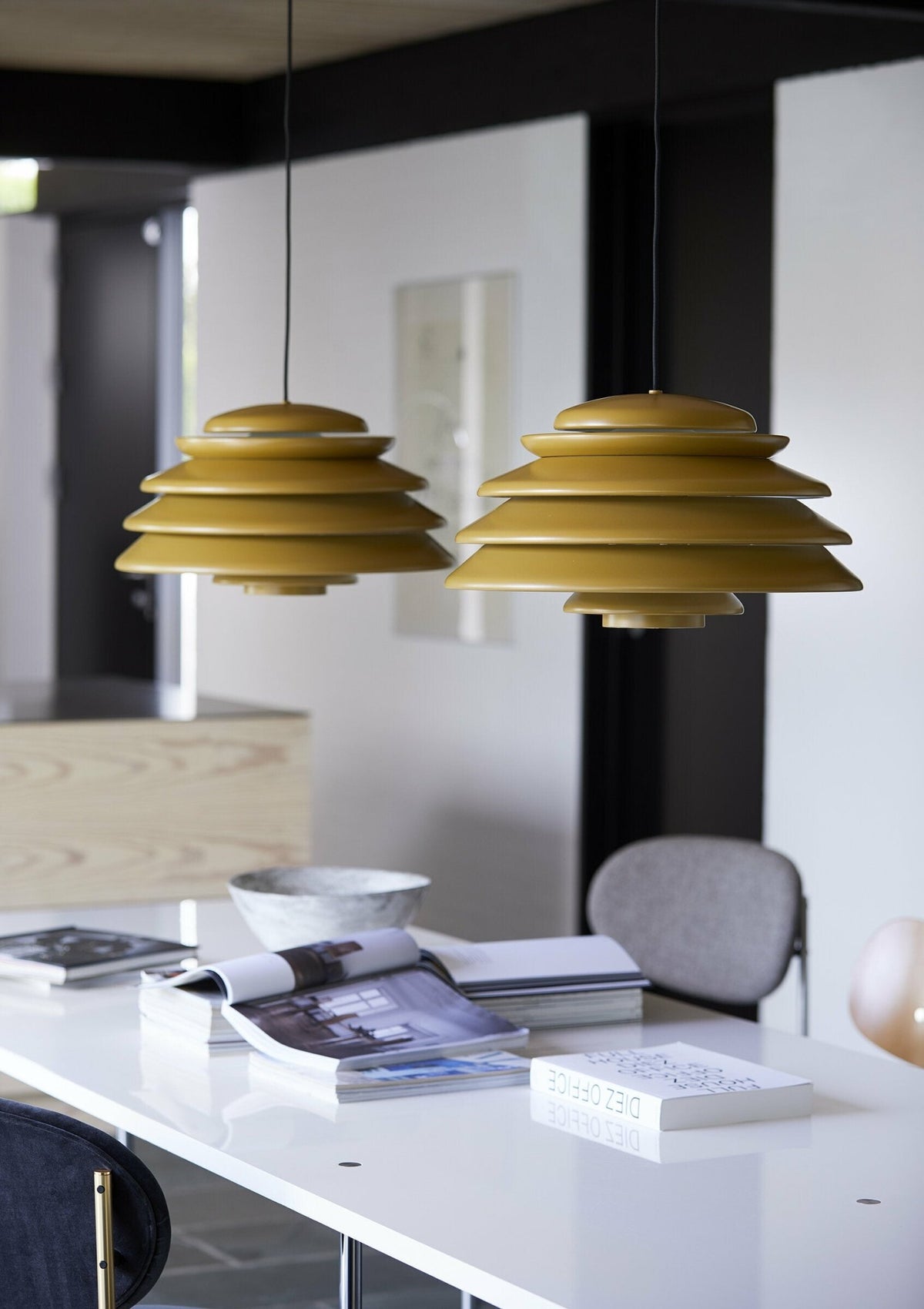 Hive yellow aluminum suspension - Verpan - The Cool Republic