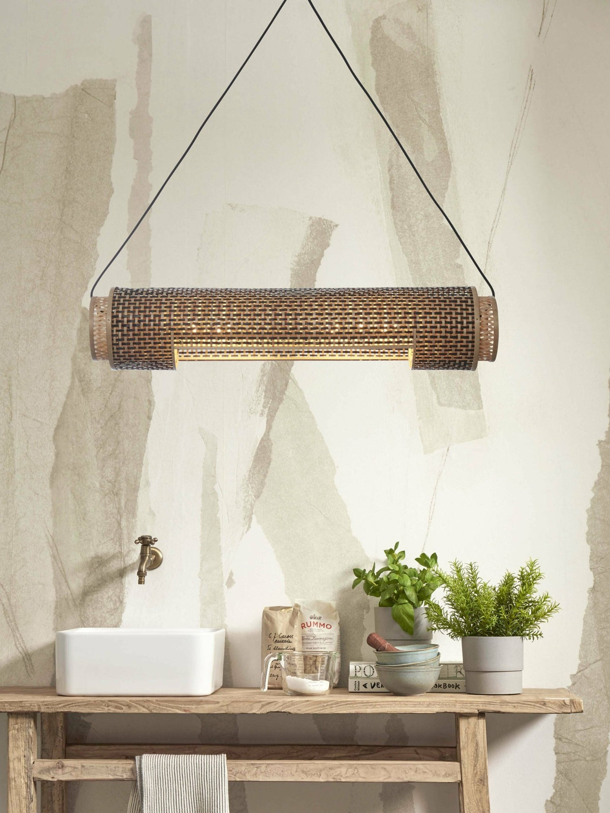 Suspension en bambou noir et naturel 85x18 cm Bhoutan - Good & Mojo - The Cool Republic