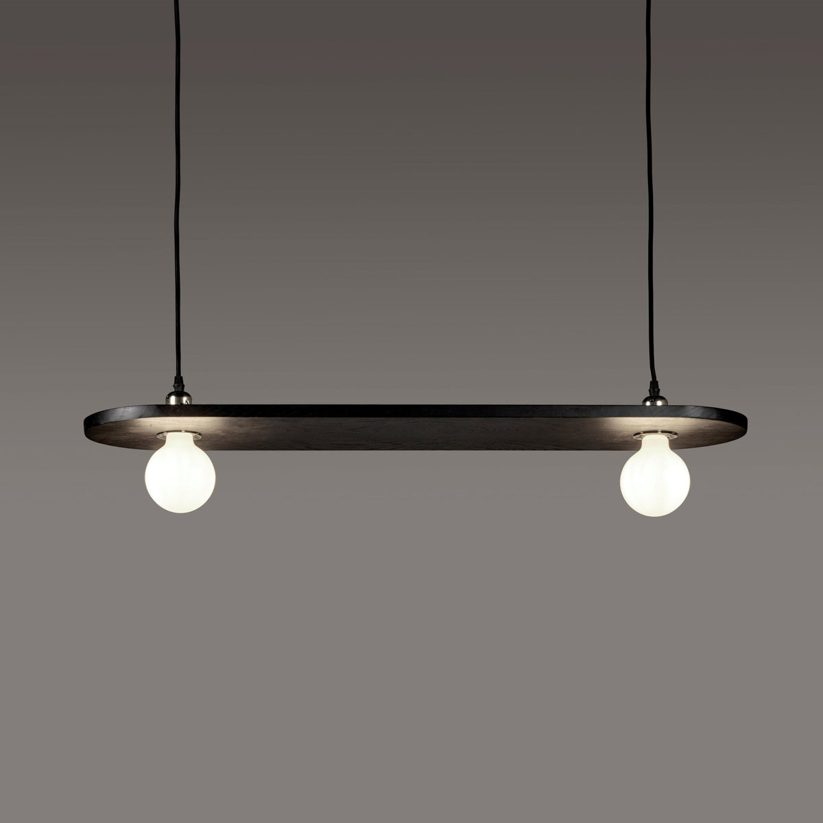 Suspension en bois noir KVG n°16 - Serax - The Cool Republic