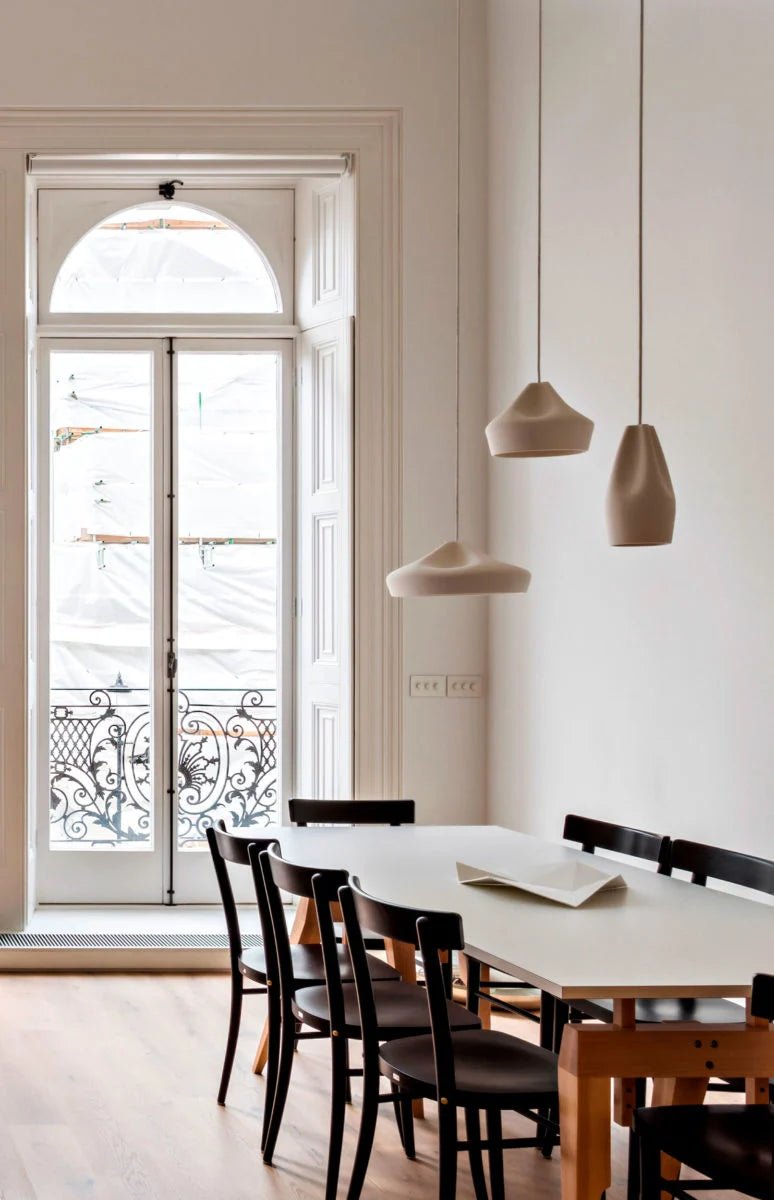 Suspension en céramique blanche 16x34cm Pleat Box 36 - Marset - The Cool Republic