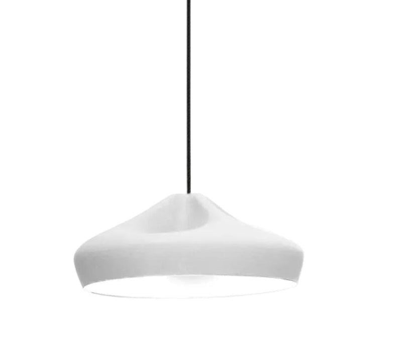 Suspension en céramique blanche 16x34cm Pleat Box 36 - Marset - The Cool Republic