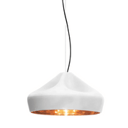 Suspension en céramique blanche et doré 44x26cm Pleat Box 47 - Marset - The Cool Republic