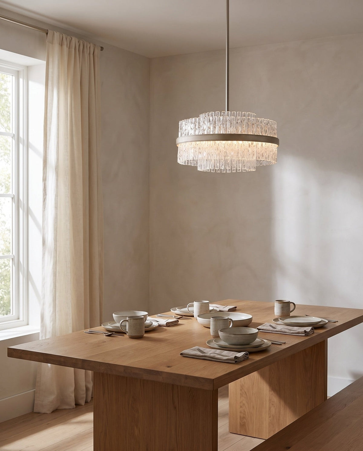 Suspension en fer feuille d'argent 51x28cm Chime - Corbett Lighting - The Cool Republic