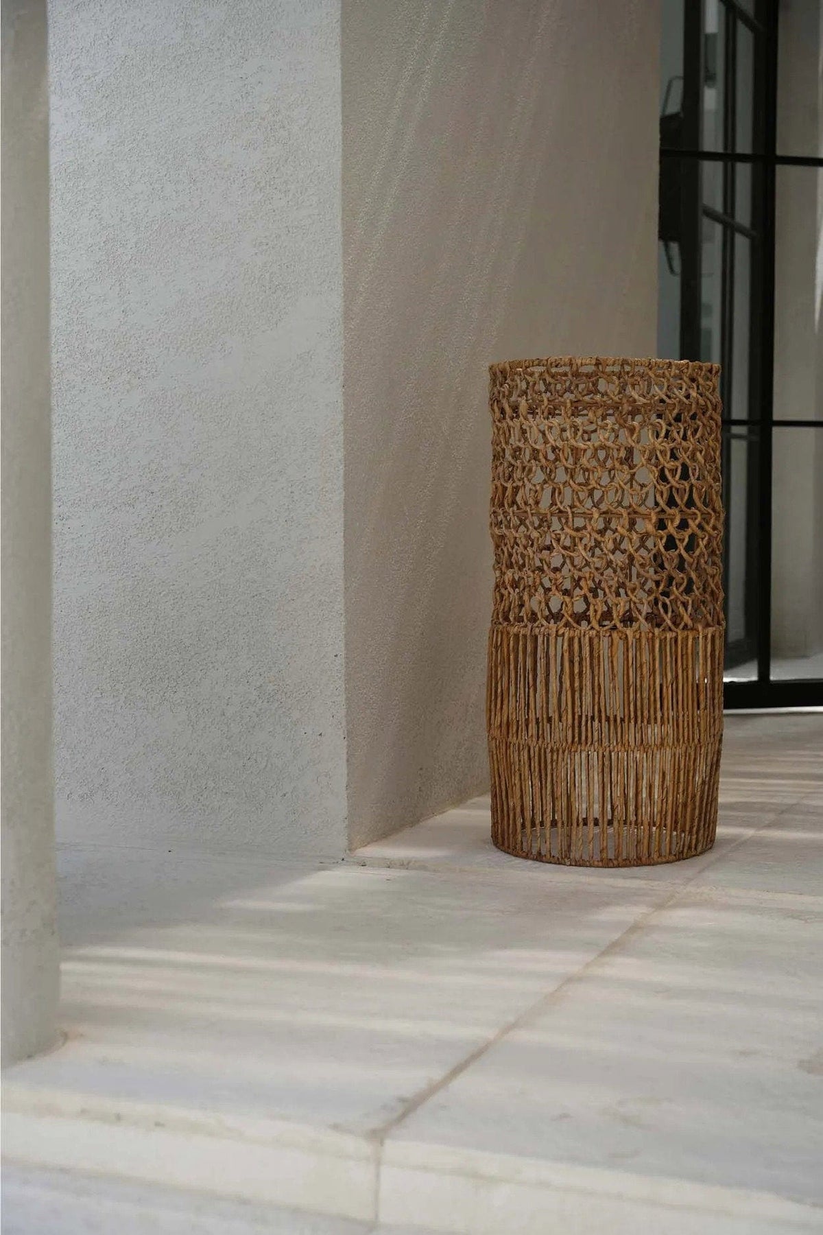 Suspension en feuille de bananier tressée beige 32cm Takuhanki - Bazar Bizar — vue 2