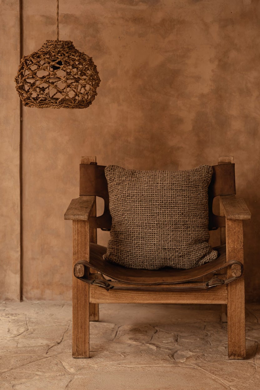 Suspension en feuille de bananier tressée marron 45cm Banara - Bazar Bizar — vue 2
