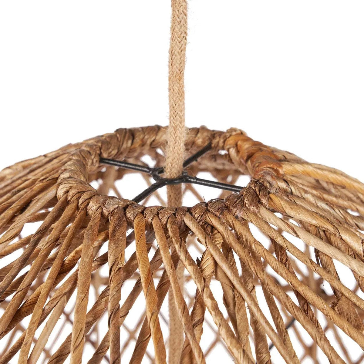 Suspension en feuille de bananier tressée marron 45cm Xiomara Pendant - Natural - L - Bazar Bizar — vue 3