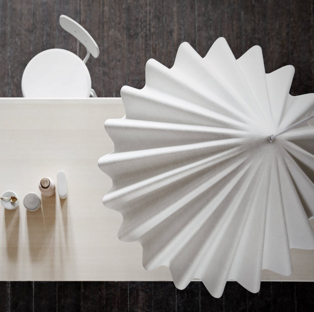 Suspension en feutre blanc 95cm Dancing - Audo - The Cool Republic