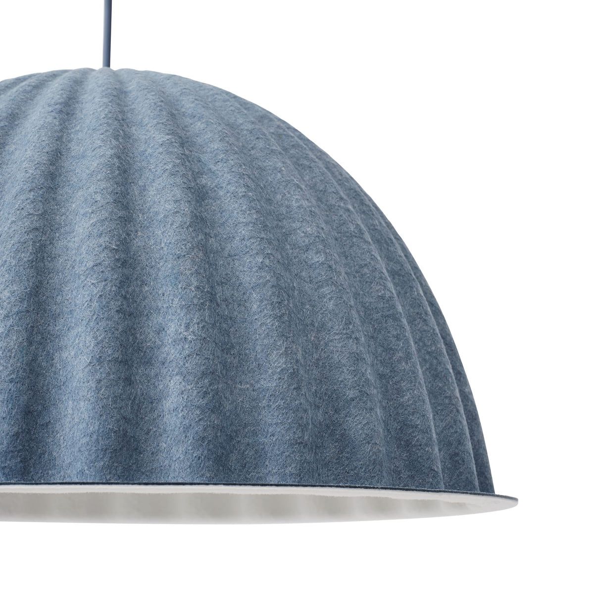 Suspension en fibres de plastique recyclé gris bleu 55cm Under The Bell - Muuto — vue 4