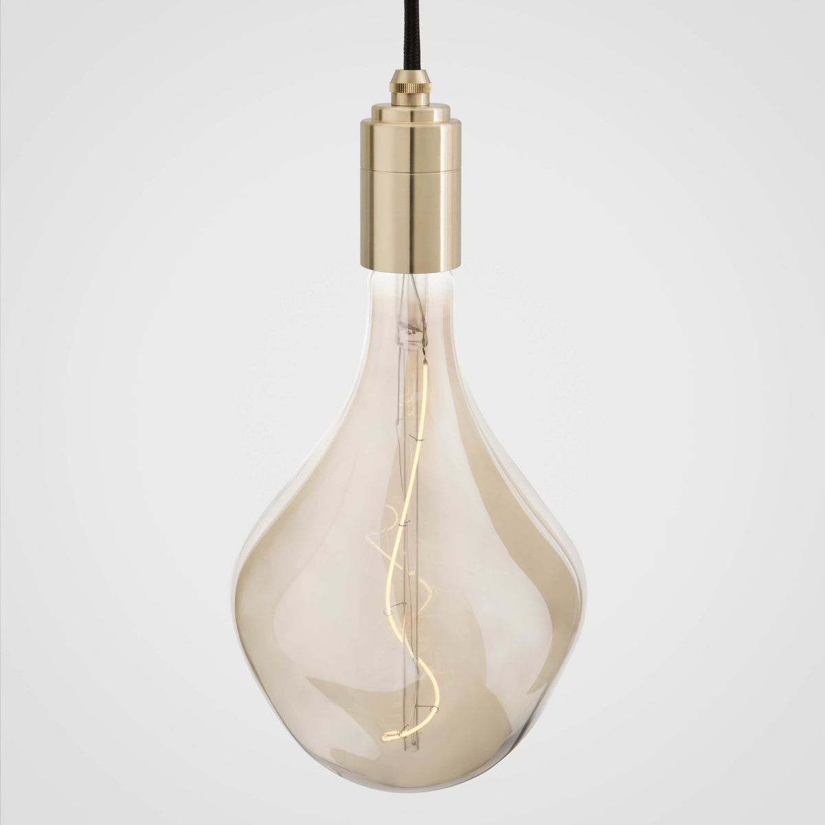 Suspension en laiton et ampoule LED Voronoi II - tala - The Cool Republic