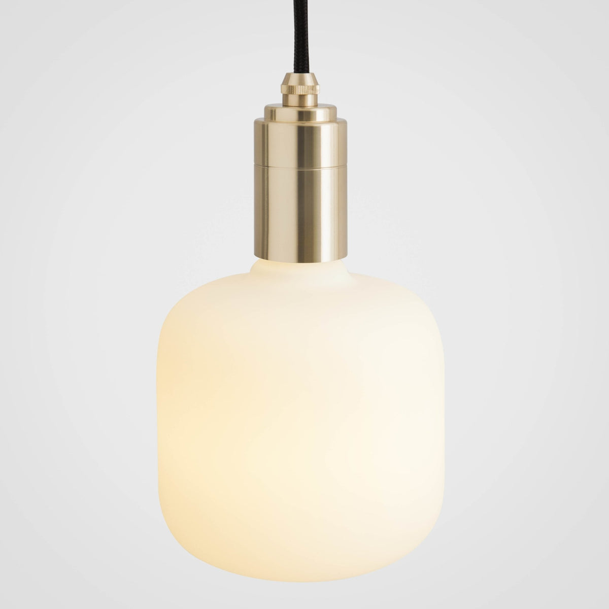 Suspension en laiton et ampoule Oblo - tala - The Cool Republic