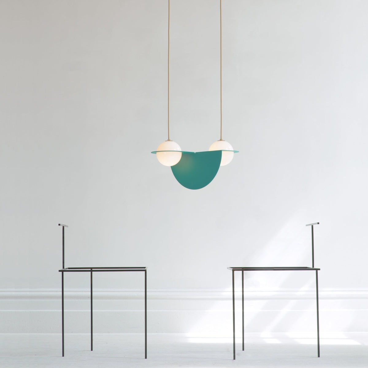 Suspension en laiton et câbles dorés Laurent n°1 - Lambert & Fils - The Cool Republic
