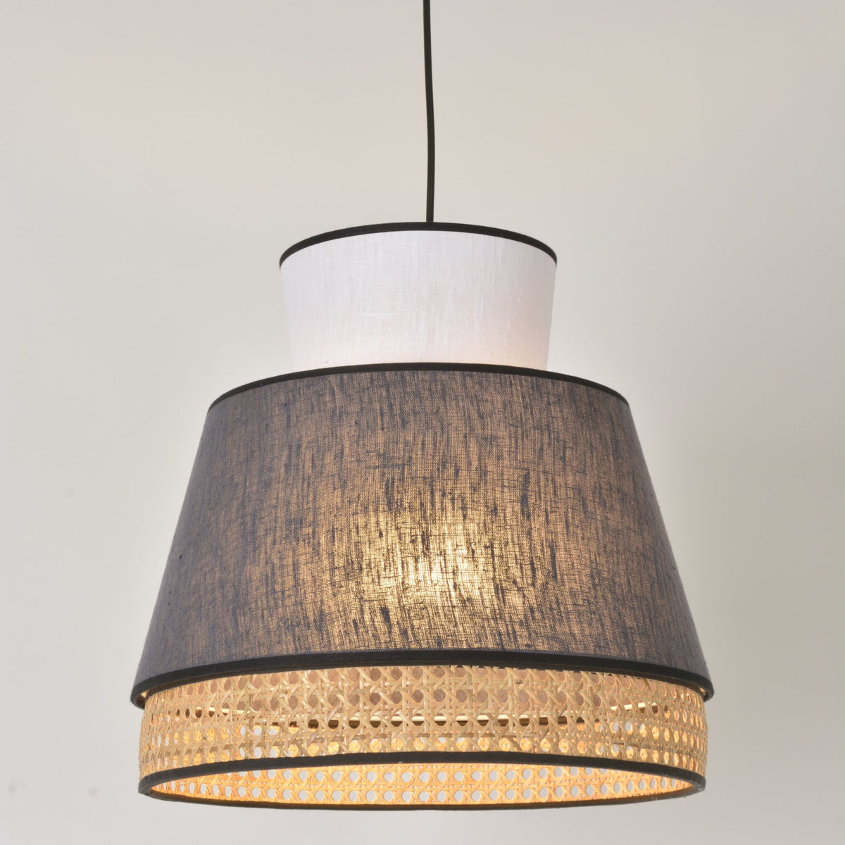 Suspension en lin anthracite et blanc 40 cm Singapour - Market set - The Cool Republic
