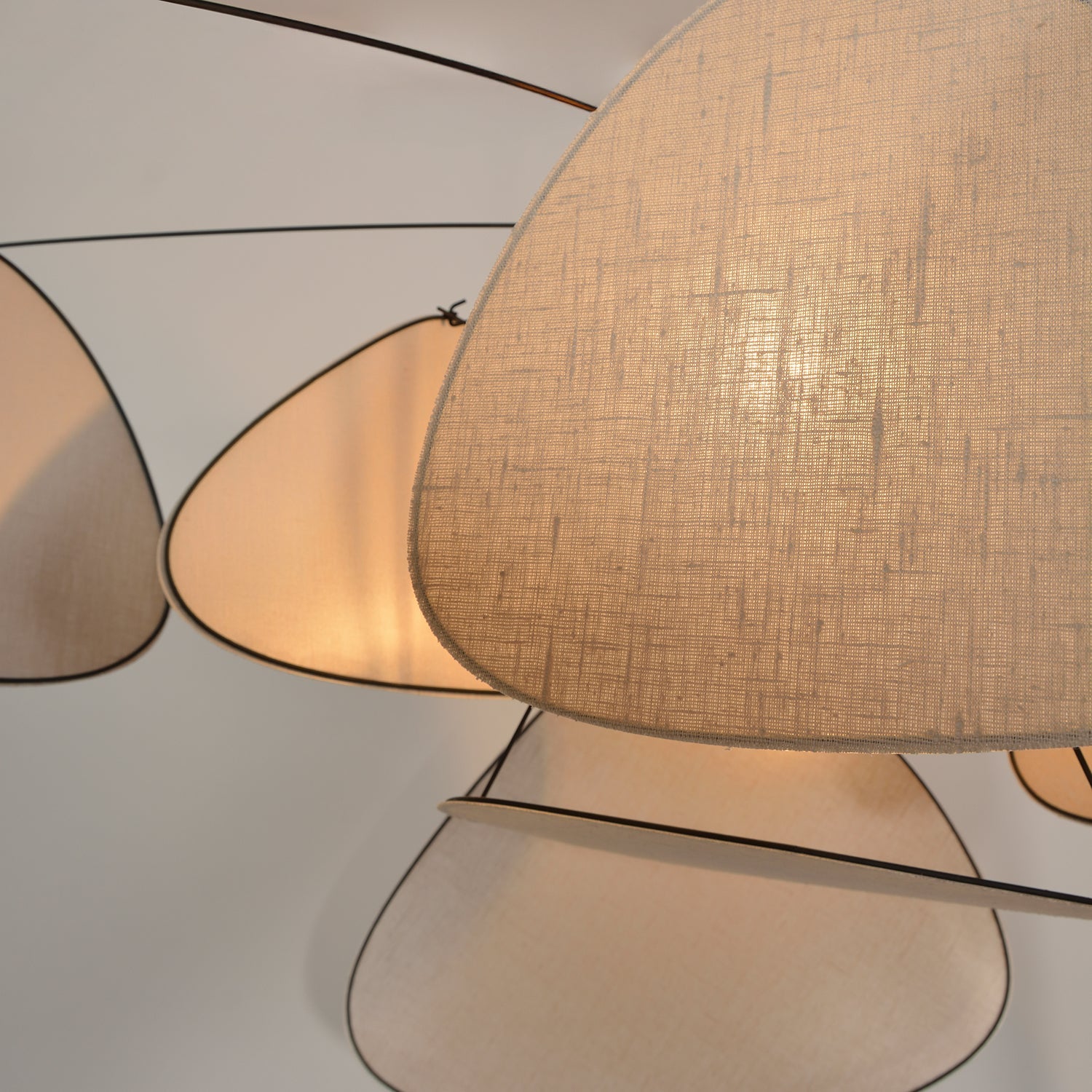Suspension en lin beige bouleau et métal noir 110 cm Screen - The Cool Republic x Market set - The Cool Republic