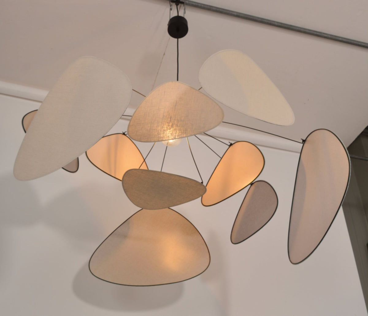 Suspension en lin beige bouleau et métal noir 110 cm Screen - The Cool Republic x Market set - The Cool Republic
