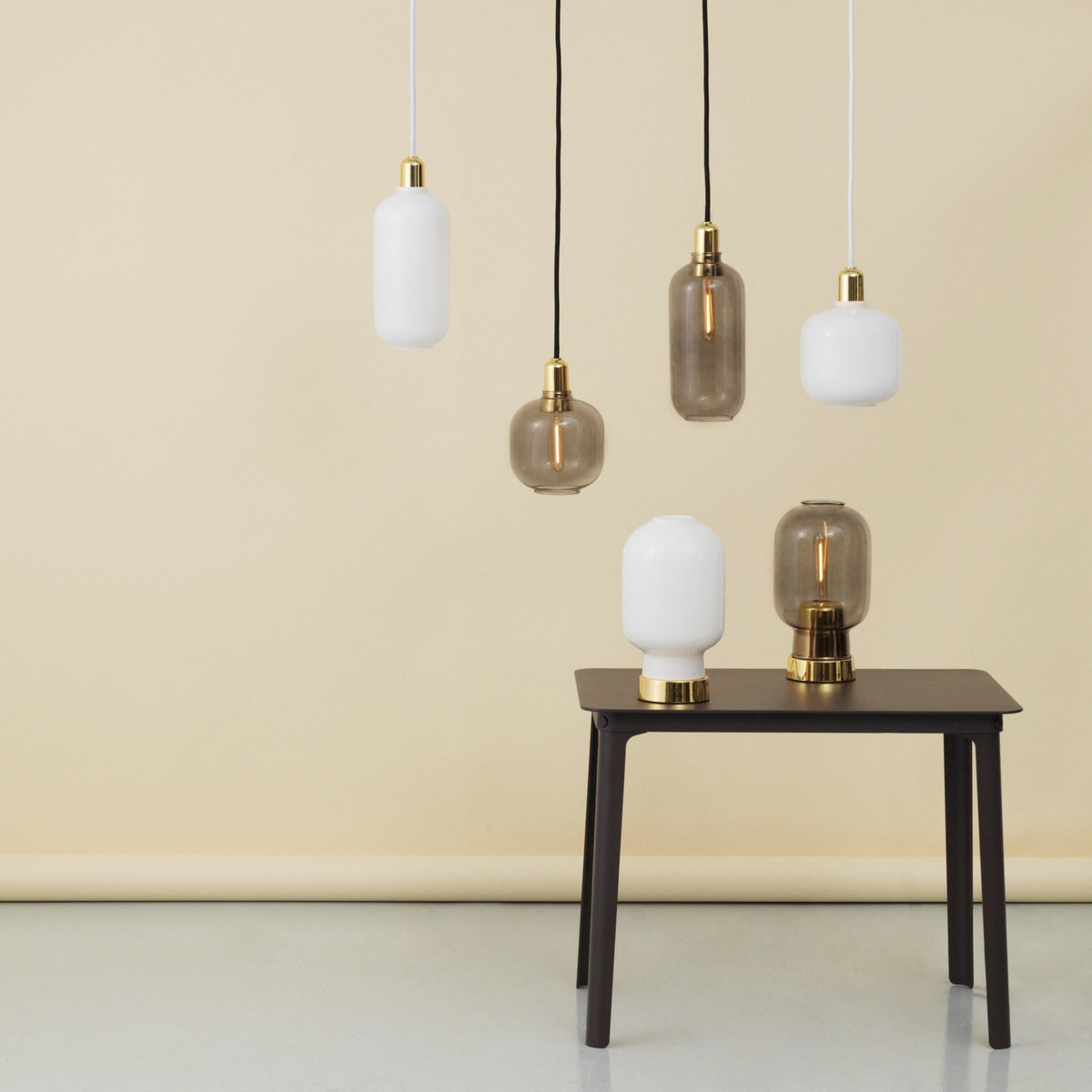 Suspension en marbre blanc et verre opalin 26 cm Amp blanc / blanc - Normann Copenhagen - The Cool Republic