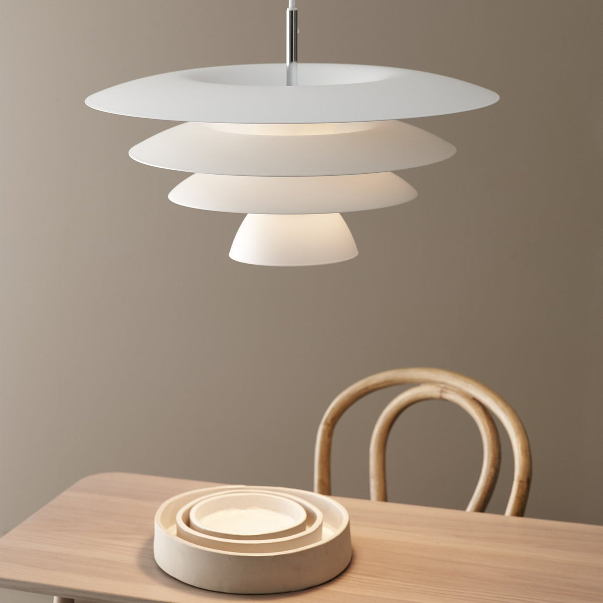 Suspension en métal blanc DaVinci - Belid - The Cool Republic