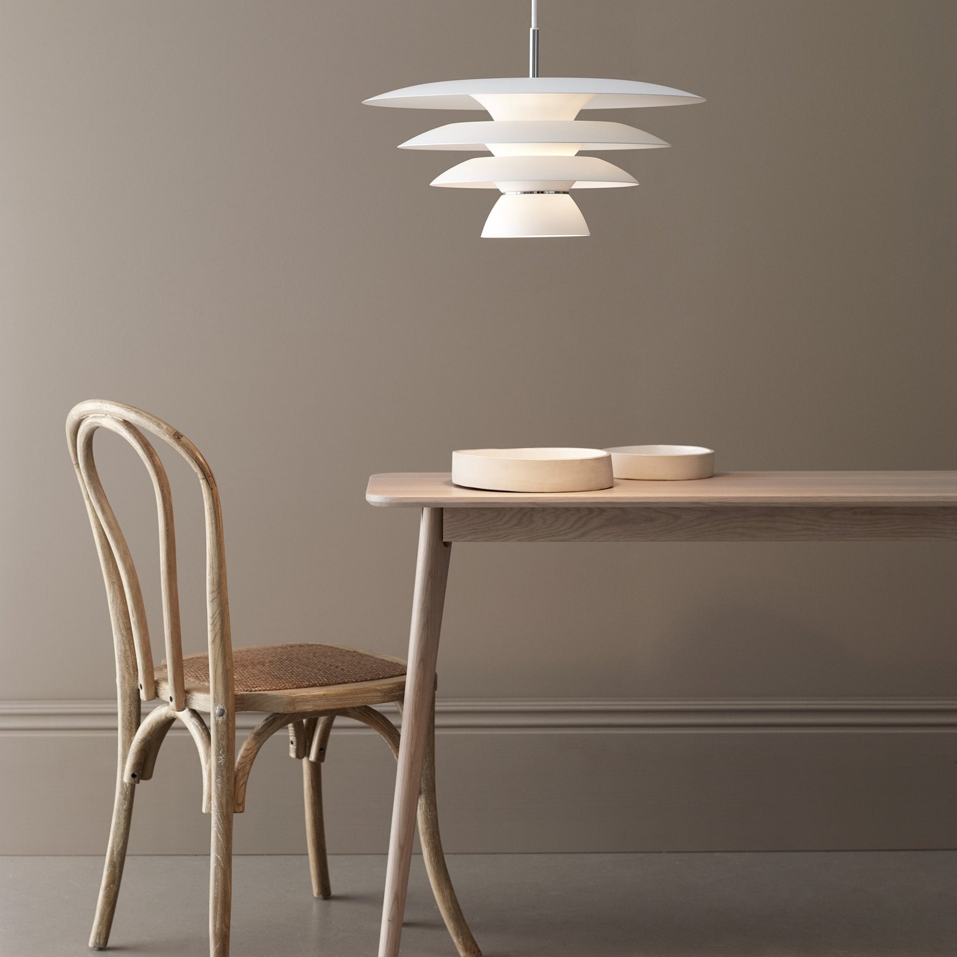 Suspension en métal blanc DaVinci - Belid - The Cool Republic
