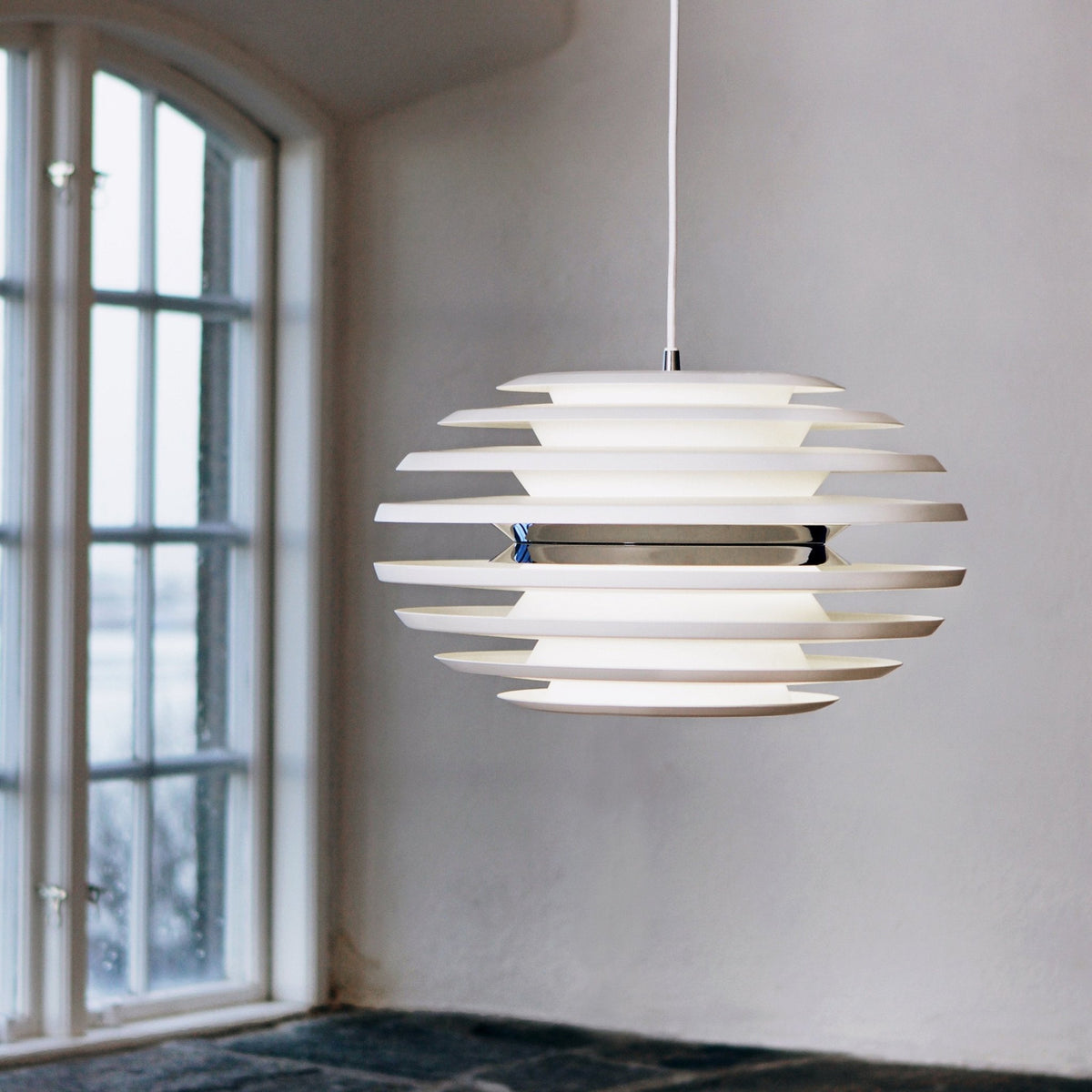 Suspension en métal chrome Ellipse - Belid - The Cool Republic