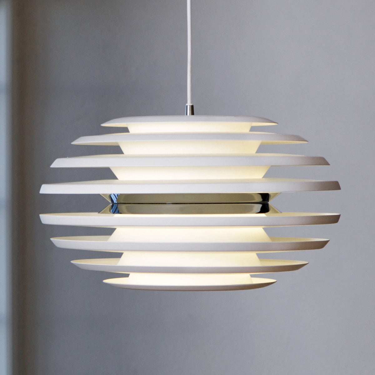 Suspension en métal chrome Ellipse - Belid - The Cool Republic